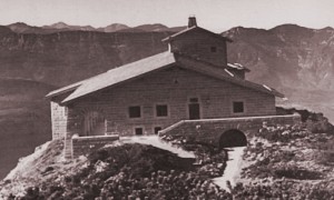  The completed Kehlsteinhaus in 1938, showing the southeast-facing main facade